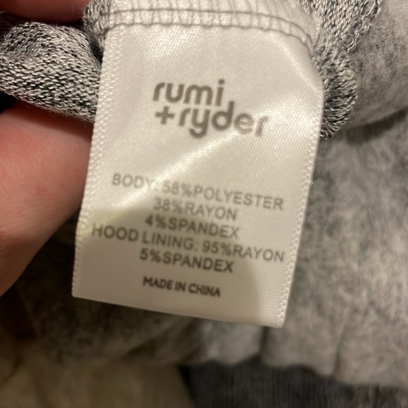 The brushed tulip hem hoodie - Picture 5 of 5